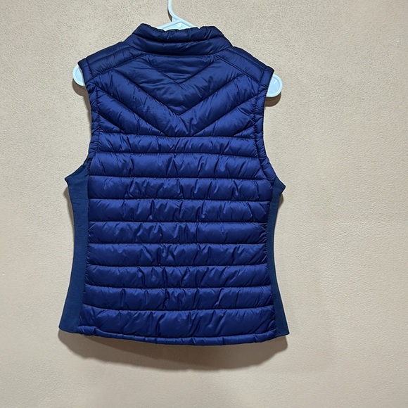 Puff vest by Snobbish Collection - Picture 3 of 4